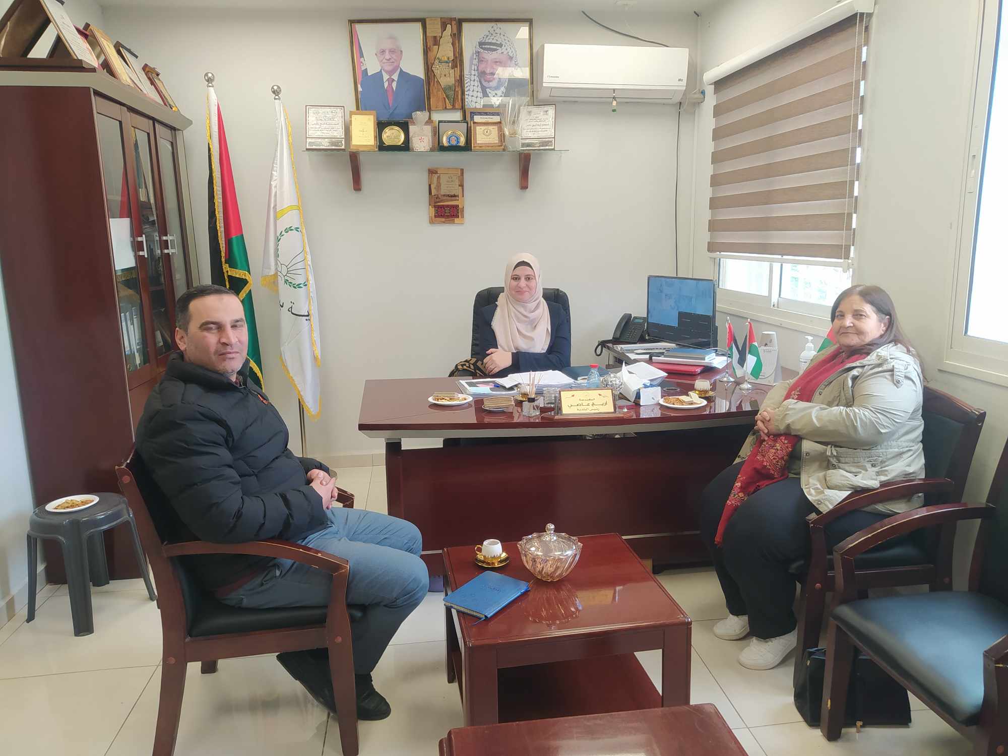 لقاءات مع الهيئات المحلية