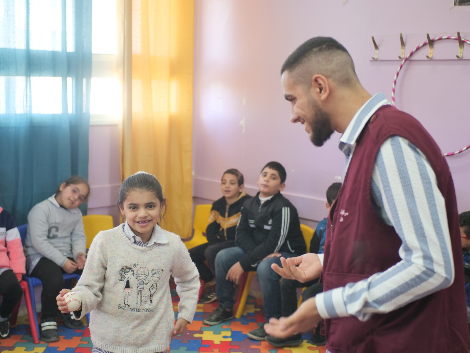 أنشطة للأطفال في مخيمات اللاجئيين