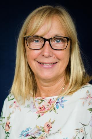 بيتينا ناسجوفيتس بيتينا ناسجوفيتس