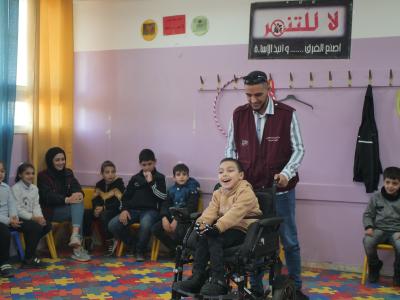 أنشطة للأطفال في مخيمات اللاجئيين