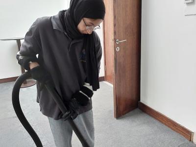 عايدة أثناء تدريبها في فندق الأوشن جراند