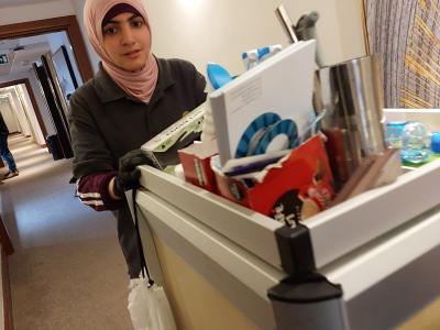 سجى أثناء تدريبها في فندق الأوشن جراند