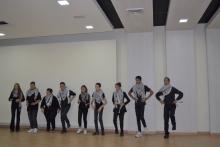 عرض دبكة شعبية من قبل أشخاص ذوي اعاقة ذهنية 